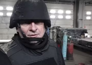 VIDEO/ Po raportonin mes luftës, shihni pamjet tronditëse të momentit kur sulmohet ekipi i gazetarëve