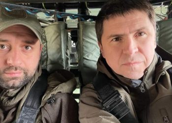 Delegacioni ukrainas nxjerr foton: Rrugës drejt negociatave me Rusinë