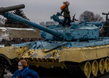 E FUNDIT/ Forcat bjelloruse hyjnë në verilindje të Ukrainës