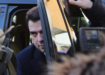 Idiotëstë nuk kanë fund. Morën vetëm 687 vota, kryetarët në Vorë mbështesin Bashën