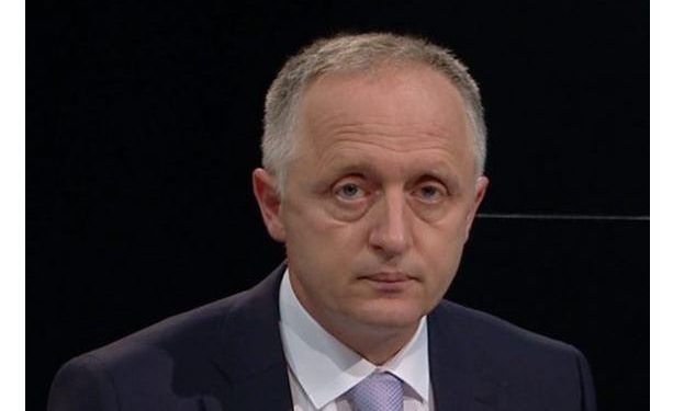 “S’ka kohë për pushim zëvendësohet me na zuri dhe ky hall”/ Protesta e ktheu qeverinë në punë