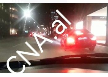 VIDEO/ Lulzim Basha vendoset tek zyra e re, shiko ku ka parkuar makinën Gaz Bardhi