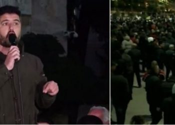Gazetari Marin Mema çon peshë protestuesit dhe ngre Tiranën në këmbë