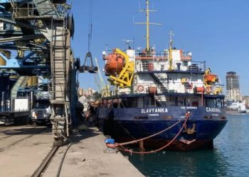Sanksionet e Shqipërisë për Rusinë/ Porti i Durrësit nis embargon ndaj anijeve ruse të transportit të grurit