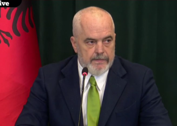 Rama i prerë me furnizuesit e naftës: Mbani barrën, s’mund të fitoni në këtë kohë lufte