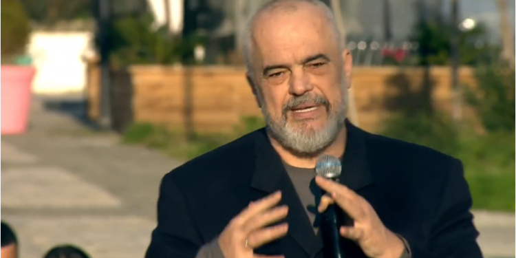 “Liria nuk duhet marrë si e mirëqenë”/ Rama: Presidenti ukrainas është kthyer në frymëzim