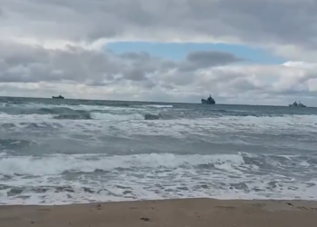 VIDEO/ Rusët shfaqen në horizont me anijet e tyre, Odesa përgatitet për pushtim nga deti