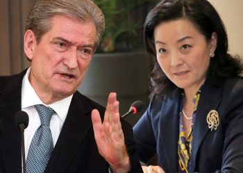Sali Berisha shkatërron thellë ambasadoren Yuri Kim