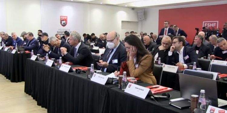 VIDEO/ Asambleja e FSHF, vendoset DATA e re zgjedhjeve