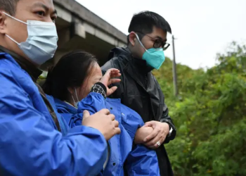 Rrëzimi avionit në Kinë, gjenden disa nga trupat e pajetë, dalin detaje ‘shokuese’