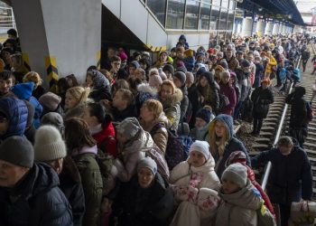 “Foshnjat janë pa ilaçe dhe ushqim”/ Ukraina ngre alarmin: Mbi 400 mijë njerëz po mbahen peng nga Rusia