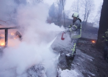 Bombardimet ruse nuk kursejnë as mediat, vritet një gazetar në Ukrainë