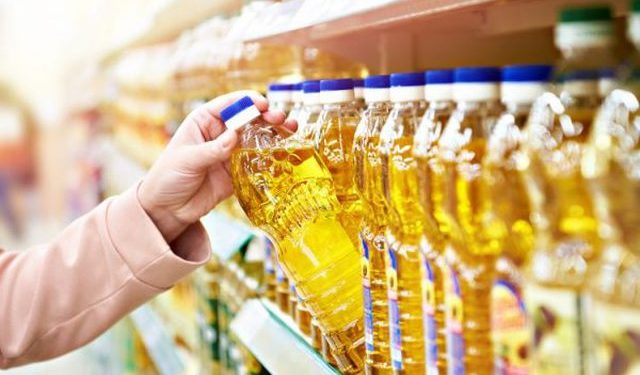 Çmimi i vajit i lulediellit deri 430 lekë për litër, në supermarkete bien shitjet