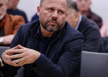 Xhelal Mziu tregohet burrë: Jemi pakicë, duhet të shkojnë tek “Foltorja”