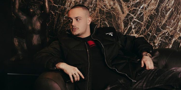 Don Xhoni ndahet nga e dashura ruse: Mos luaj rolin e viktimës në rrjete sociale