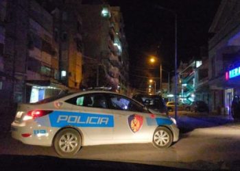 Goditet me mjete të forta Kancelari i Gjykatës së Elbasanit