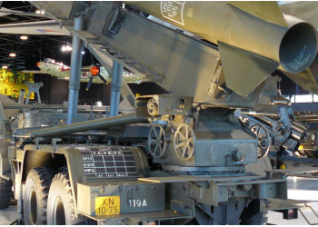 Bota mban frymën, Polonia paralajmëron vendosjen e raketave bërthamore amerikane