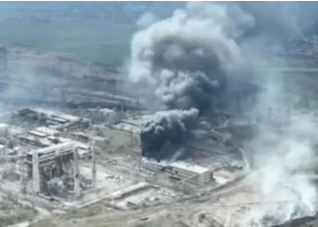 VIDEO/ Rusët bombardojnë një tjetër spital në Ukrainë, 300 persona nën rrënoja