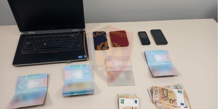 Viza angleze e pasaporta të falsifikuara, arrestohen 3 persona në Shkodër