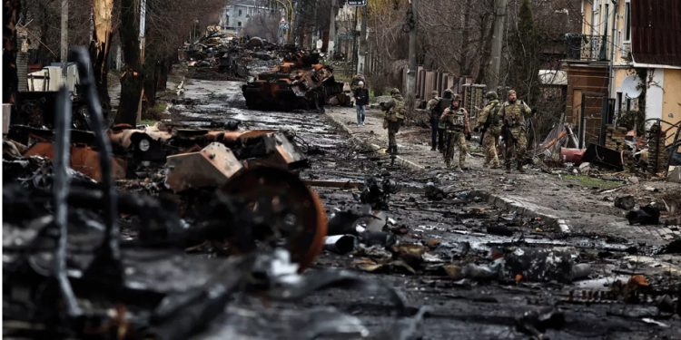 Ukraina: Po hetohen rreth 6, 500 krime lufte të kryera nga forcat ruse