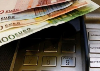 Qeveria e Kurtit jep “OK”, rritet paga minimale në Kosovë