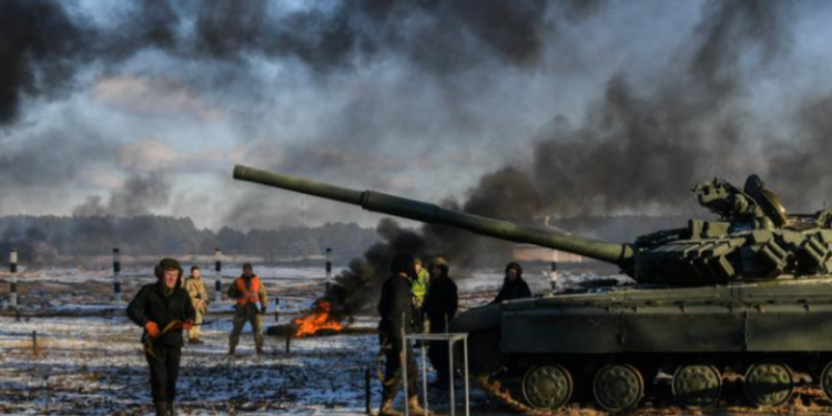 Zyrtari amerikan: Rusia po vazhdon të shtojë grupe taktike batalionesh në Ukrainë