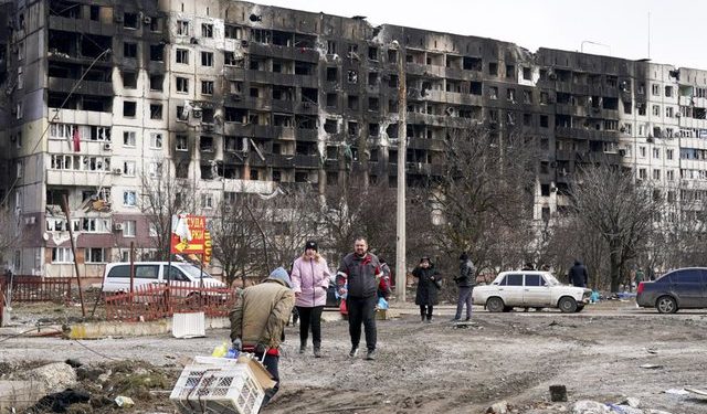 Vëmendja tek Mariupoli/ Ministri i jashtëm grek shkon në Odessa, çfarë po ndodh në Ukrainë