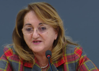 COVID-19 drejt përfundimit në Shqipëri? Rakacolli tregon masat që ndryshojnë