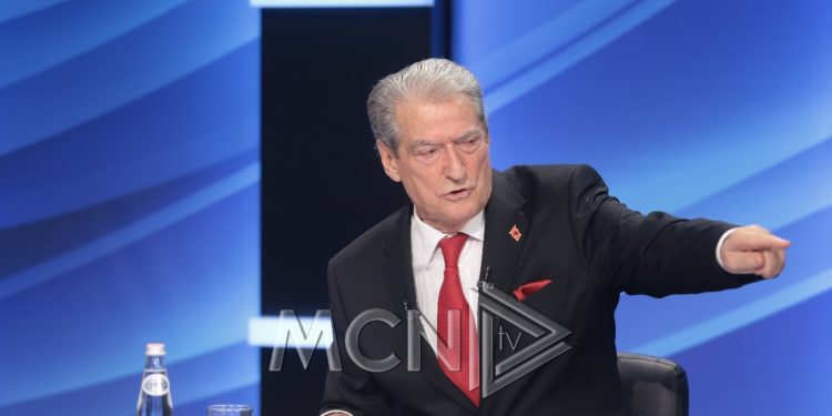 Sali Berisha plas bombën: Donald Lu më kërkoi ti merrja partinë Bashës