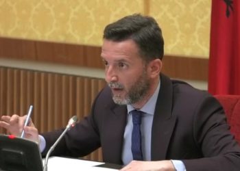 “Jemi bërë turpi i botës”/ Braçe i shqetësuar për “Call-centerat”: Fenomen kriminal, SHISH asnjë veprim