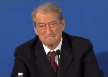 “Kemi një qeveri të afërt me Beogradin, por jo me Kosovën”, Berisha: Rama “i bën tualet” Vuçiçit