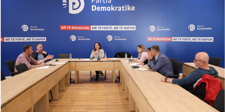 Mblidhet “Rithemelimi”, rrëzohet kërkesa e Ibsen Elezit për shtyrjen e zgjedhjeve në PD