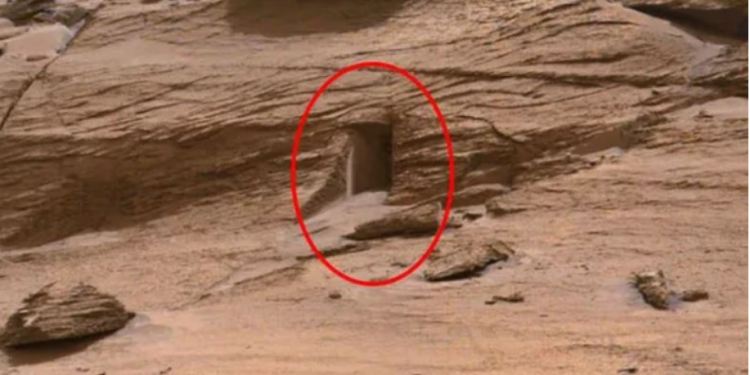 “Porta e UFO-ve në Mars”, zbulohet e vërteta e misterit që shkaktoi “tërmet” në rrjet