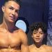 “Bëmë baba të të ngjaj”/ Cristiano Ronaldo thyen rrjetin me FOTO-n e publikuar me djalin e tij