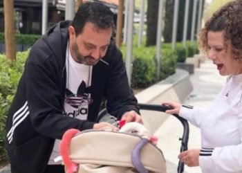 U përplasën nga makina së bashku me foshnjën/ Çifti Konomi më në fund jashtë rrezikut për jetën