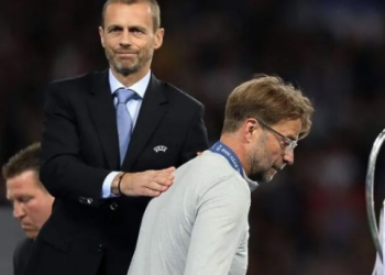 “Ideja më qesharake në futboll”, Klopp ia thotë troç Ceferin-it për kompeticionin e ri