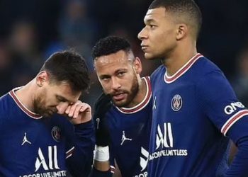 “Do vendosësh trajnerin dhe lojtarët që do, rroga 4 mln paund në muaj”/ Sheiku i ofron ÇMENDURINË Mbappe-s