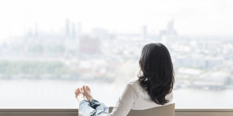 Beqarët apo të martuarit, kush jetojnë më gjatë? Mësojeni tani