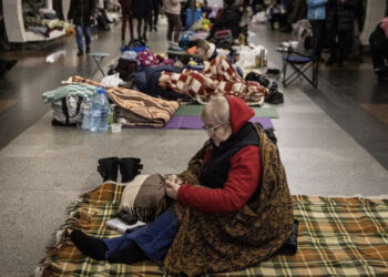 Trupat e vdekur grumbull, në Mariupolin e pushtuar po përhapet kolera