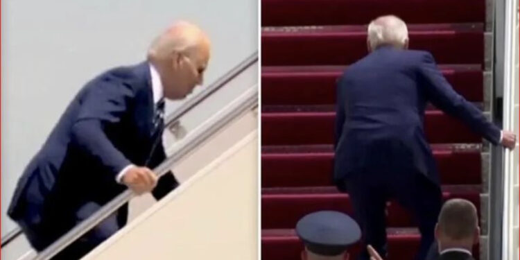 VIDEO/ Biden e bën sërish, rrëzohet teksa ngjit shkallët e avionit