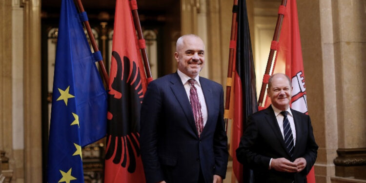 Vizita e parë e kancelarit gjerman në Ballkan, Rama i bashkohet samitit në Greqi, çfarë do diskutohet