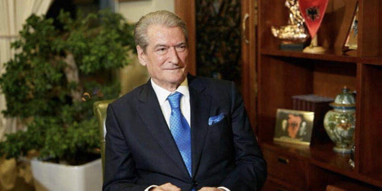 “Në samit si dhi e zgjebosur pasi the që s’do shkoje,” Berisha-Ramës: Me ty kurrë s’do të çelen negociatat