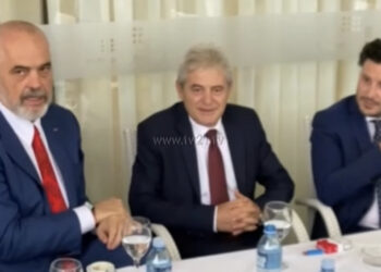 Tradhëtar i Kombit/ A ju mungon Kosova zoti kryeministër?”, Rama vihet në “siklet” nga pyetja e gazetarit