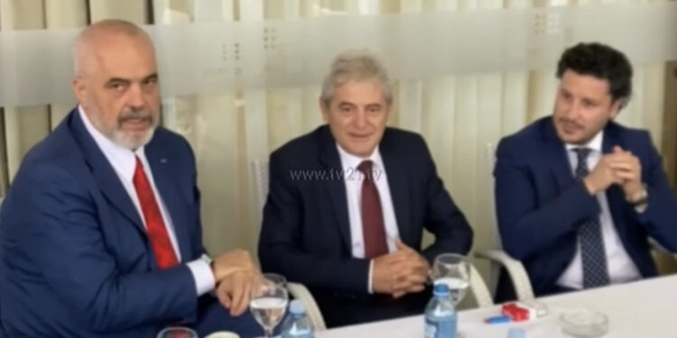 Tradhëtar i Kombit/ A ju mungon Kosova zoti kryeministër?”, Rama vihet në “siklet” nga pyetja e gazetarit