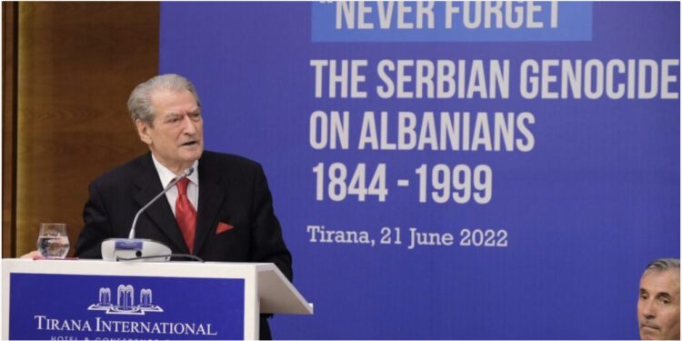 Berisha: Një hordhi shqiptarësh mbështesin “Ballkanin e Hapur” për asgjësimin e Kosovës