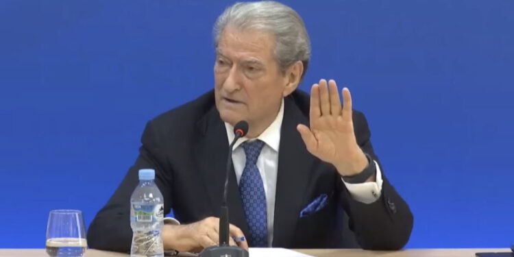 Përplasja mes Evi Kokalarit dhe Belind Këlliçit, kë zgjedh Berisha mes tyre?