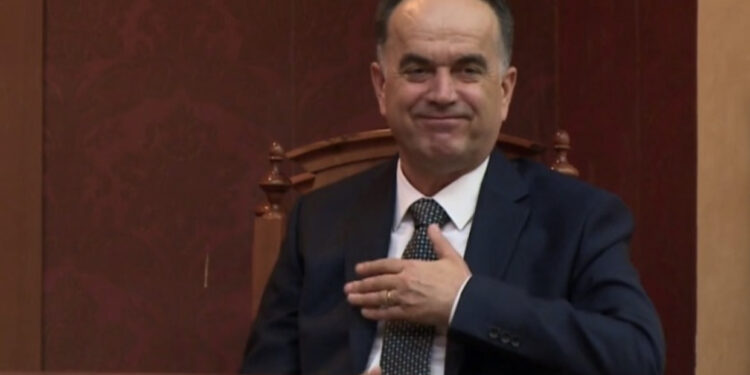 Kush ishte deputeti i opozitës që votoi pro presidentit Bajram Begaj?