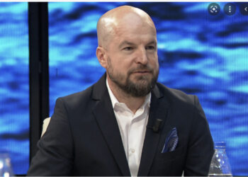 Moderatori dhe gazetari Alfred Lela i bashkohet Berishës, merr postin e rëndësishëm