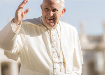 Tronditet Vatikani, mediat italiane: Papa drejt dorëheqjes