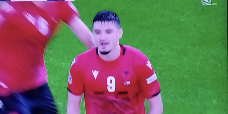 GOOOOOL/ Shpërthen “Air Albania”, Armando Broja ngre në peshë stadiumin